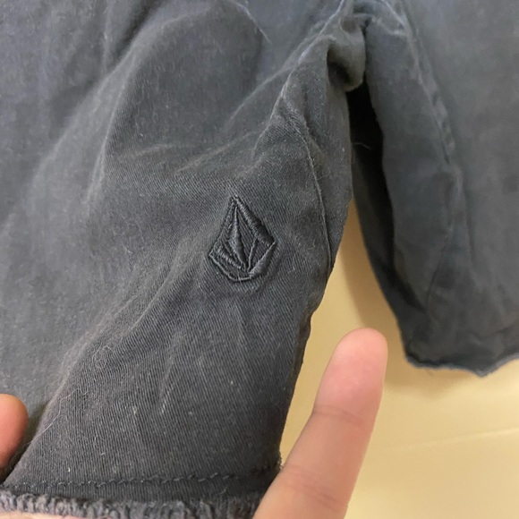 2/$20❤️- SHORTS | Men’s Volcom shorts size large - Picture 4 of 6